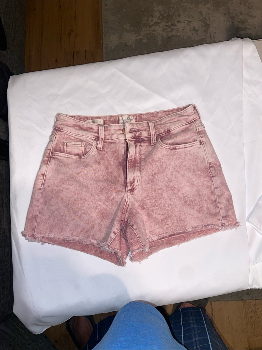 Universal Thread Pink Acid-Wash Denim Cutoff Shorts